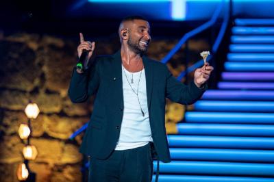 أحمد سعد ينجو بأعجوبة بعد حادث سيارة مروّع