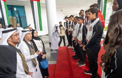 وزارة الرياضة واللجنة الأولمبية الإماراتية تحتفيان بيوم العلم