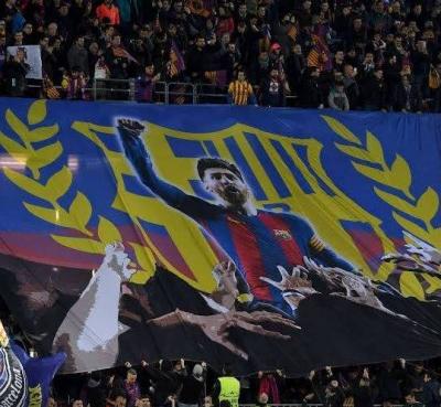 برشلونة يخلّد أسطورته...