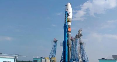 طاقم أميركي روسي يبدأ مهمة لمدة 8 أشهر بمحطة الفضاء الدولية