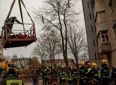 مشاورات أوكرانية لإنهاء الحرب... هل يلتقي بوتين وترامب؟