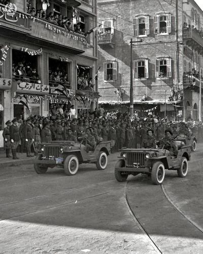 صورة من العرض العسكري عام 1946
