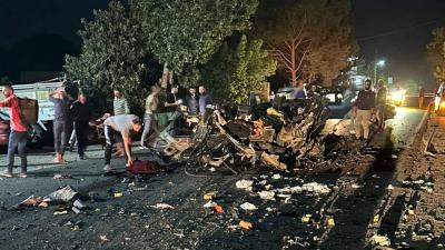 استهداف سيارة على أطراف بلدة فرون بقضاء بنت جبيل