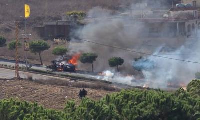 بالصور- استهداف سيارتين في بنت جبيل وبليدا