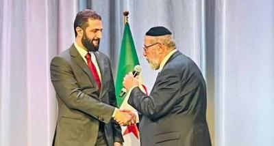 فيديو... حاخام اليهود السوريين يبارك الشرع في واشنطن