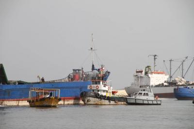 اسماء كبيرة بمرفأ طرابلس إلى التوقيف!