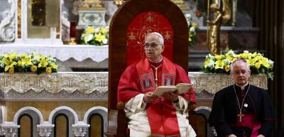 بالصورة - ألفا ترحّب بقداسة البابا عند وصوله الى لبنان