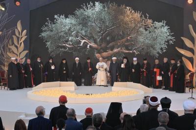 لقاء مسكوني تاريخي في ساحة الشهداء بحضور البابا لاوون الرابع عشر