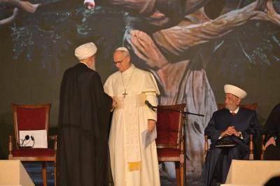 الخطيب للبابا: أملنا كبير بأن تحمل زيارتكم لبلدنا كل فرص النجاح