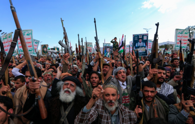 الزبيدي وصالح يؤكدان على توحيد الجهود لإزالة 