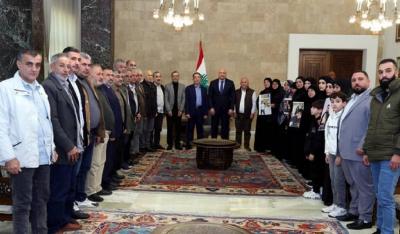 عون: عودة الأسرى المعتقلين في إسرائيل 