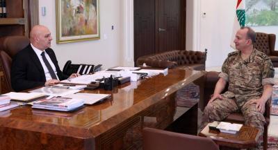 عون يطلع من قائد الجيش على نتائج الجولة الدبلوماسية جنوب الليطاني
