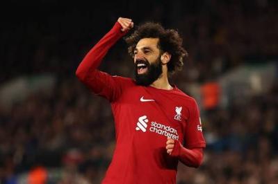 ردّ في الملعب لا بالكلام… صلاح يقود ليفربول للفوز ويصنع التاريخ