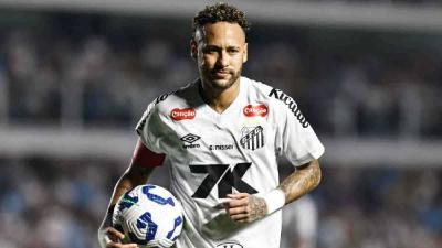 نيمار يخضع لجراحة ناجحة في الركبة