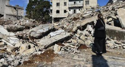 نسف منزلين وإلقاء قنابل متفجرة