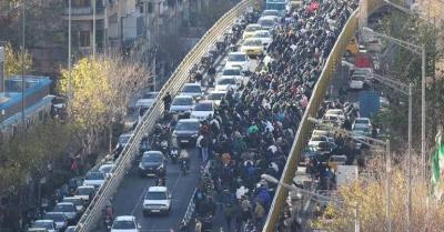 بالفيديو- تزايد القتل والاعتقالات يفجر الغضب ويؤجج الاحتجاجات في إيران