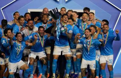 ليلة زرقاء في العاصمة السعودية… نابولي يتربع على عرش السوبر