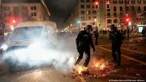 اشتباكات وأعمال شغب تهز برلين ليلة رأس السنة