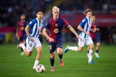 أولمو وليفاندوفسكي يقلبان الطاولة في الدقائق الأخيرة