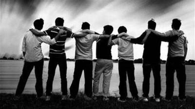 السعادة في العزلة... 8 خطوات لتجاوز البعد عن الأصدقاء