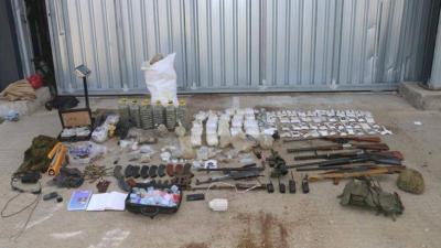 أسلحة وذخائر ومخدّرات... والجيش يداهم