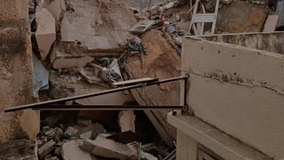 الدفاع المدني: انهيار المبنى في ضهر المغر بعد اخلائه ولا إصابات