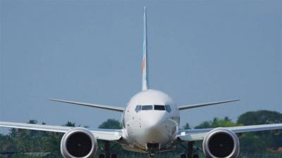 شركات طيران تلغي رحلاتها من والى إيران