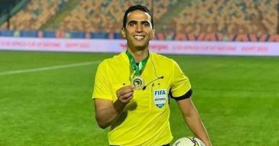 طاقم تحكيم مغربي يقود مباراة مصر ونيجيريا