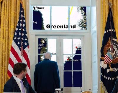 بالصورة: ترامب أمام النافذة... والـview صادم!