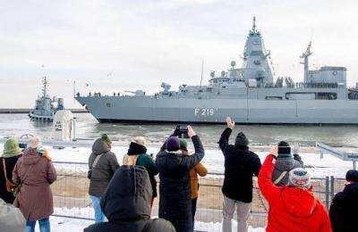 “زاكسن” تنضم إلى قوة الناتو البحرية في شمال الأطلسي