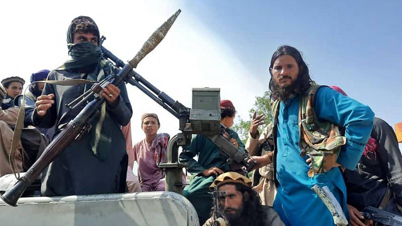 من وراء الهجوم قرب وزارة الخارجية الأفغانية؟