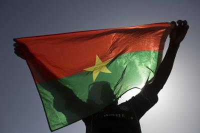 بوركينا فاسو تتهم قناة فرنسية بالتعاون مع تنظيم القاعدة