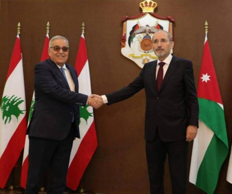 الأردن يدعم لبنان خلال أزمته