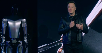 توقع خطير لماسك: الروبوتات ستتفوق على البشر