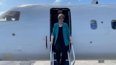 بعد 7 سنوات من قطع العلاقات... سفيرة أميركية تصل إلى فنزويلا