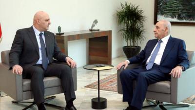 تمسك لبناني بالـ