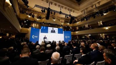 مؤتمر ميونيخ... أوروبا تشكك بنوايا أميركا وتغامر بالتقرب من الصين