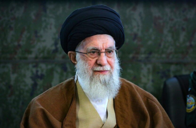 صحيفة إسرائيلية تكشف موقع خامنئي... أين هو؟