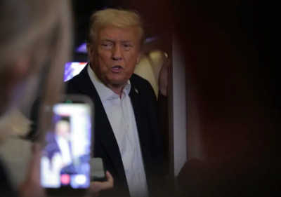 ترامب يصب غضبه على مذيعة: أتعرفين لماذا لا تبتسمين؟