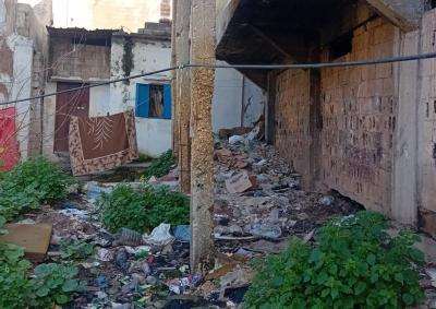 في المنية.. مبنى مهدّد بالسقوط!