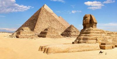 بعد فيديو الطباشير... ضبط مرشد مصري أتلف هرما أثريا