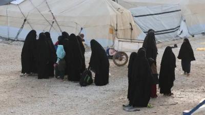 13 لبنانية غادرن مخيم الهول مع أطفالهن... ووالد آلاء يروي