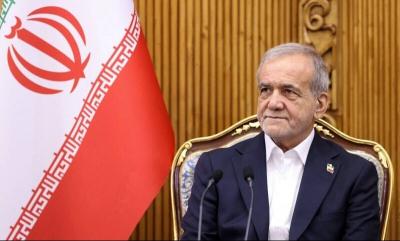 الرئيس الإيراني: لن ننحني أمام الضغوط الدولية ولن نستسلم