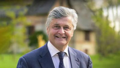 فرنسا: الاتحاد الأوروبي لديه أدوات الرد على رسوم ترامب الجمركية