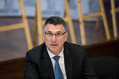 ساعر: تغيير النظام في إيران لن يتحقق دون هذين الأمرين