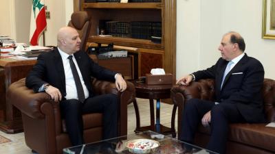 حاكم مصرف لبنان يُطمئن: تدابير للحفاظ على الاستقرار النقدي