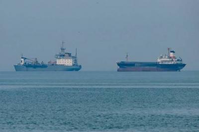 التشويش الإلكتروني يعطل ملاحة أكثر من ألف سفينة قرب الخليج