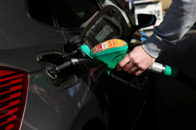 خاص - الى أين يتّجه سعر البنزين في لبنان؟