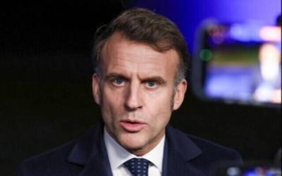 ماكرون يعلن شرط بلاده لتولي مرافقة السفن في هرمز