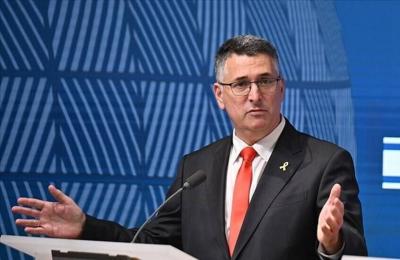 ساعر يحسمها: لا يمكن إسقاط النظام الإيراني إلا عبر الإيرانيين